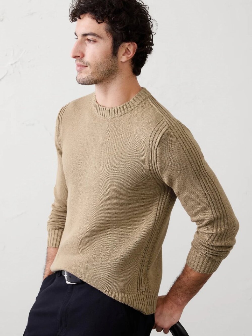 Banana Republic Men's Large Tan Crewneck sweater - New with Tags